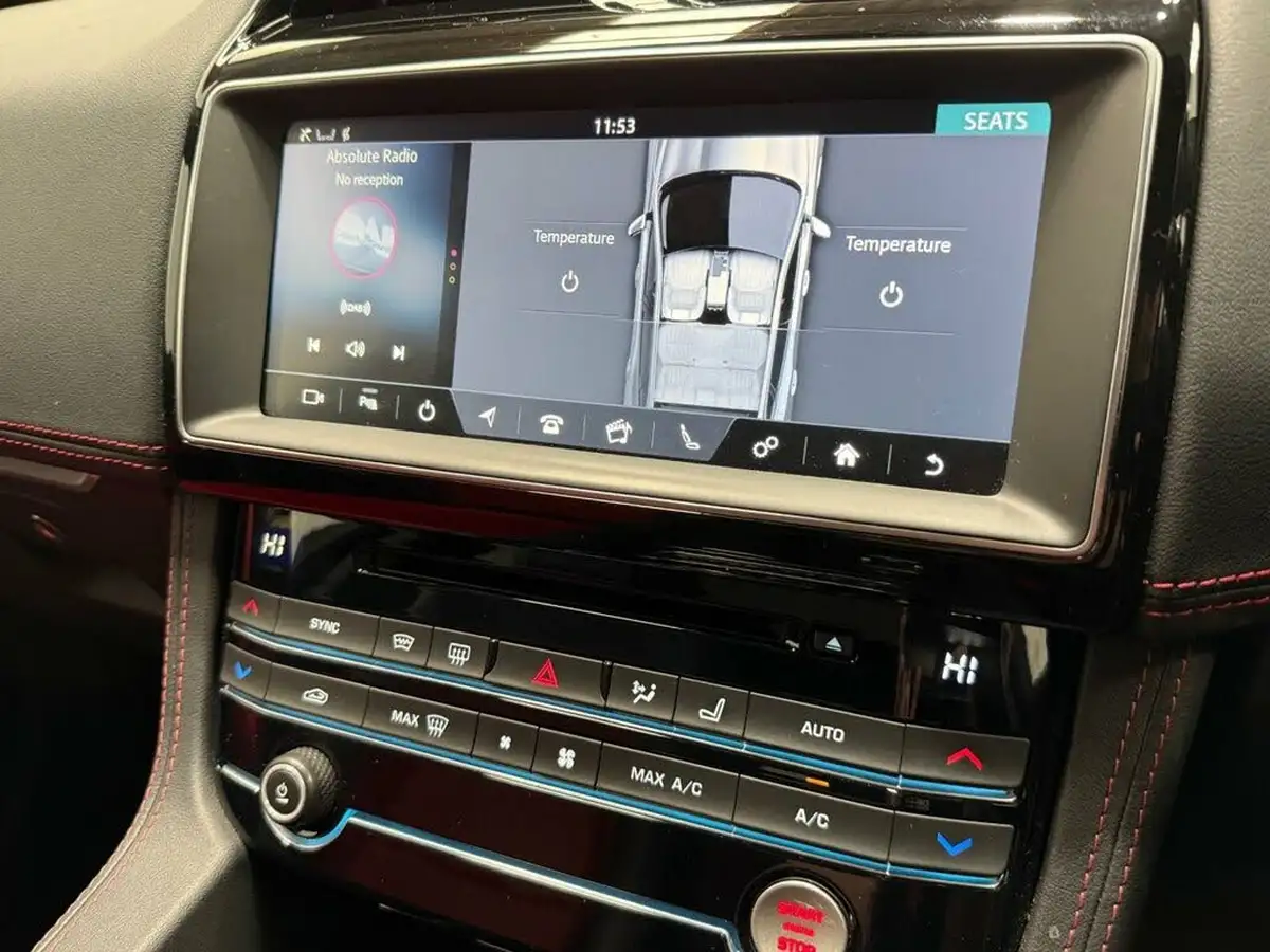 2019-jaguar-f-pace-20-i4d-chequered-flag-240ps-big-21