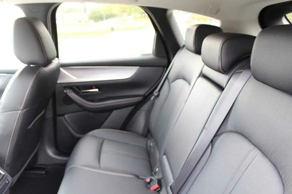 2024-mazda-cx-60-25-e-skyactiv-exclusive-line-big-36