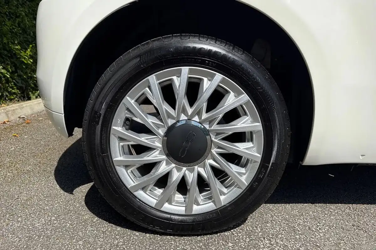 2019-fiat-500-12-lounge-ss-dualogic-big-10