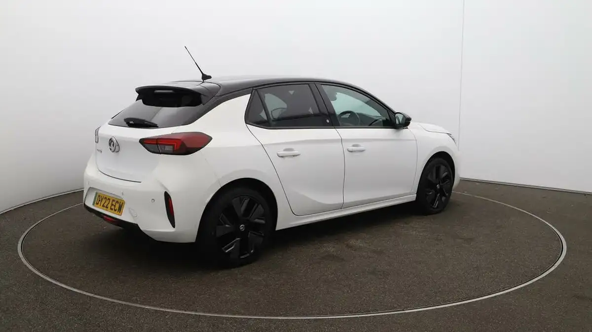 2022-vauxhall-corsa-e-sri-premium-big-44