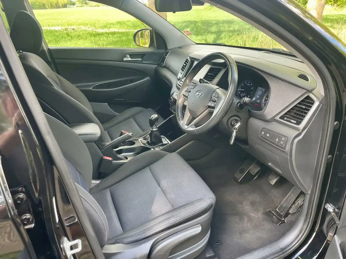 2017-hyundai-tucson-16-gdi-blue-drive-se-nav-big-29
