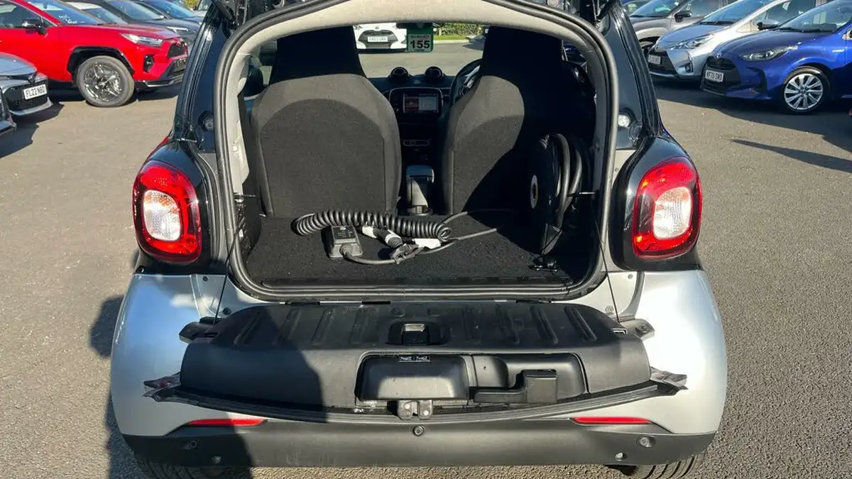 2020-smart-fortwo-eq-pulse-premium-coupe-big-13