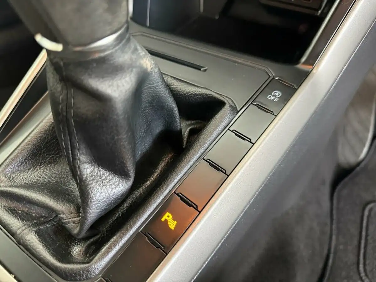 2021-volkswagen-polo-10-match-big-41