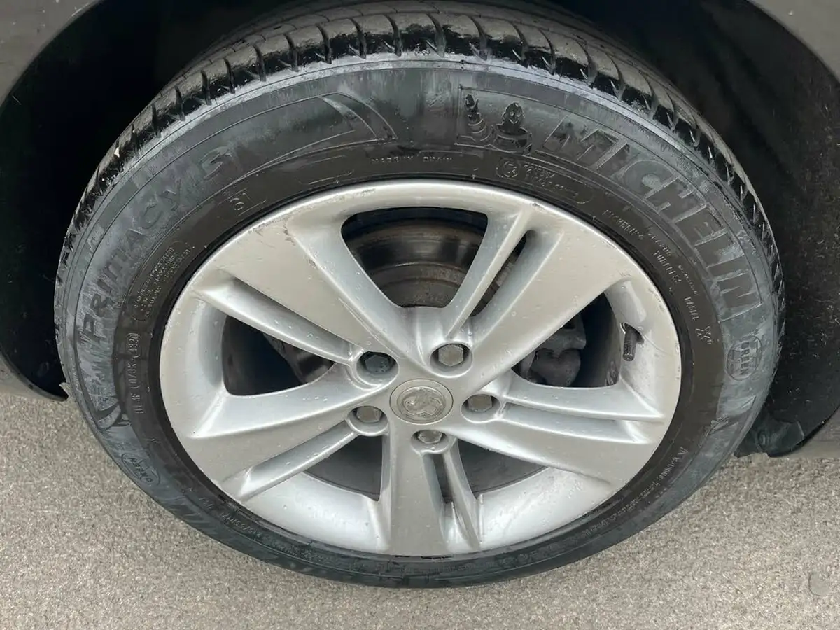 2021-vauxhall-insignia-grand-sport-15-turbo-d-sri-nav-big-12