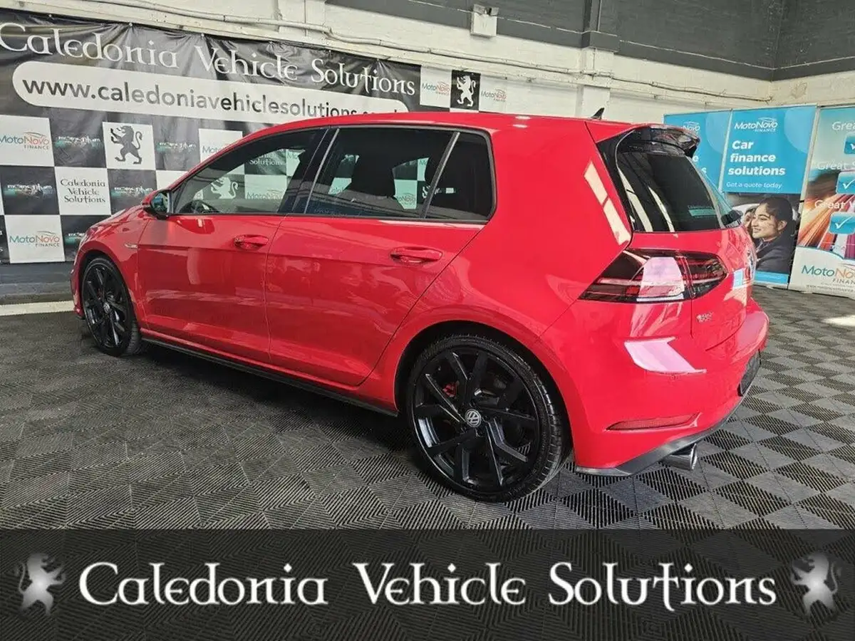 2018-volkswagen-golf-20-tsi-gti-performance-ss-5d-big-2