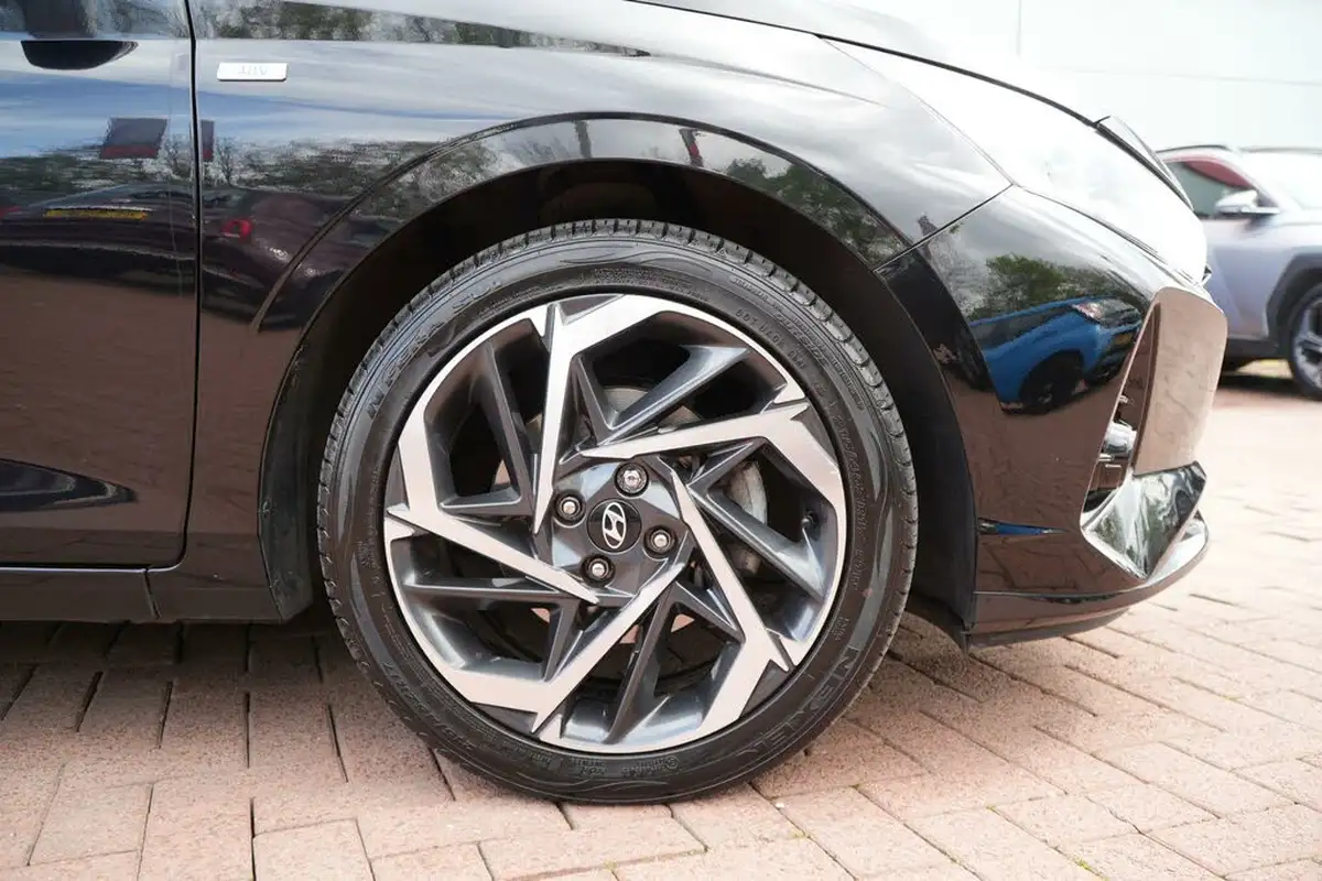2021-hyundai-i20-10-t-gdi-premium-eclutch-imt-big-22