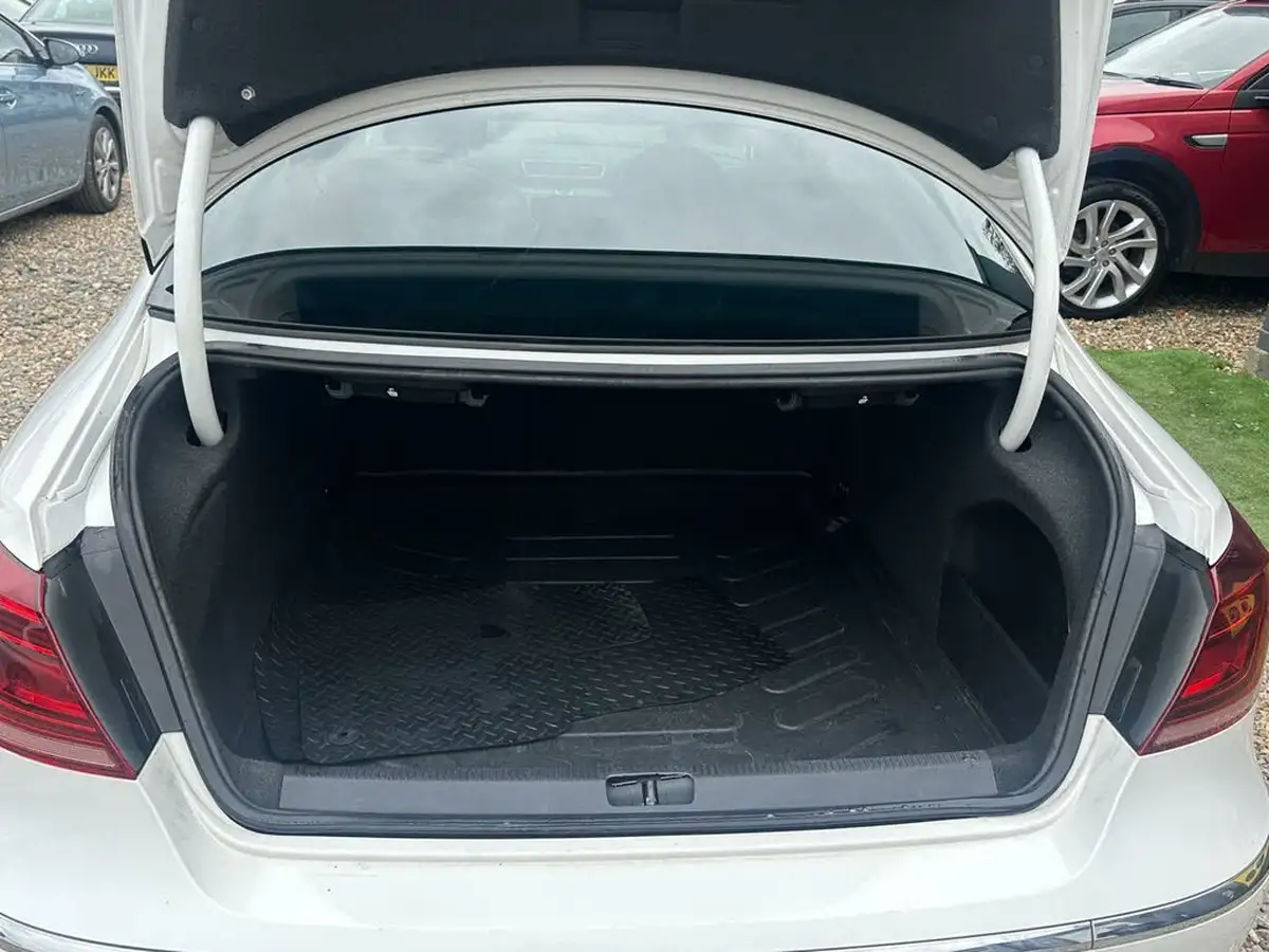 2014-volkswagen-cc-20tdi-gt-bmt-dsg-big-36