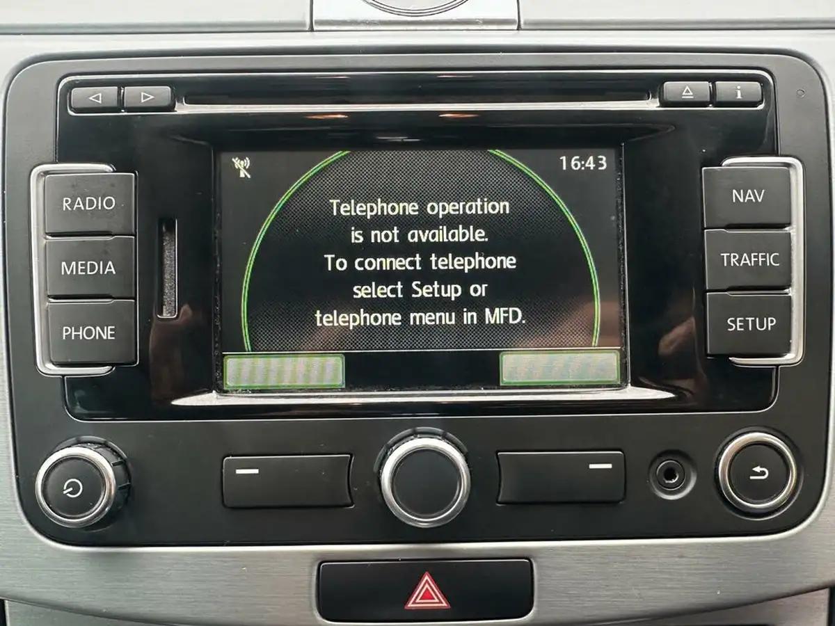 2014-volkswagen-cc-20tdi-gt-bmt-dsg-big-32