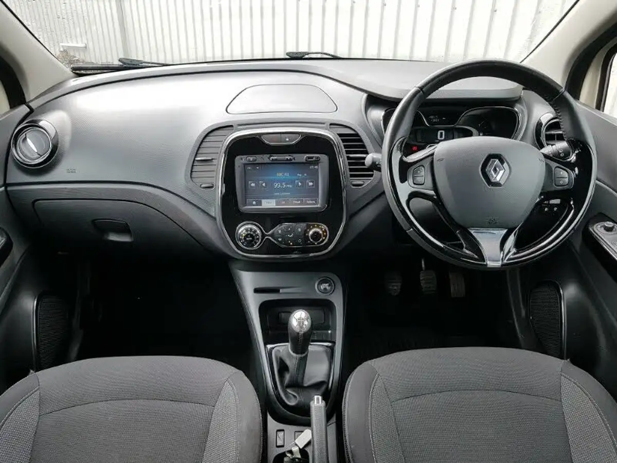 2015-renault-captur-15dci-dynamique-90bhp-energyss-big-2