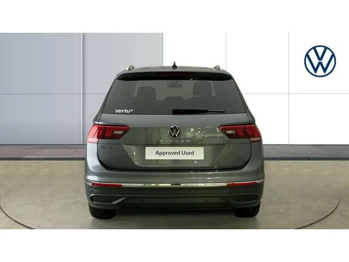 2023-volkswagen-tiguan-allspace-15-tsi-life-big-7