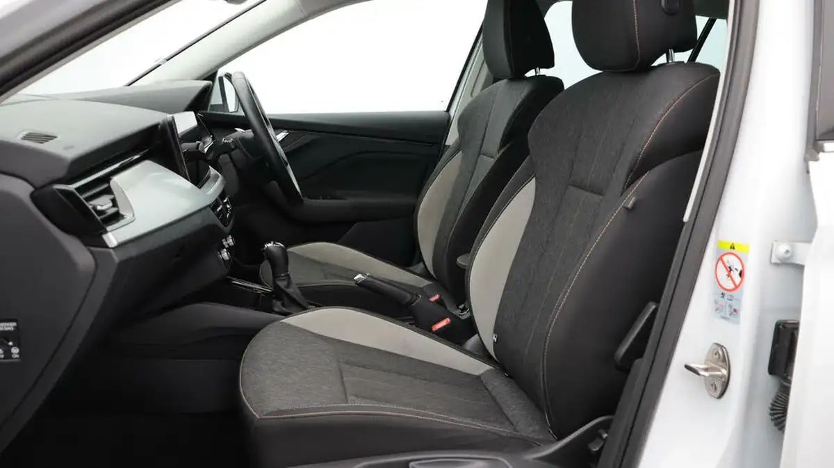 2021-skoda-kamiq-10-tsi-se-l-109ps-dsg-big-14