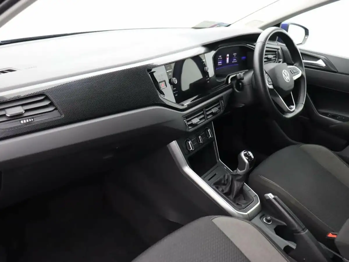 2022-volkswagen-polo-10-tsi-life-big-16