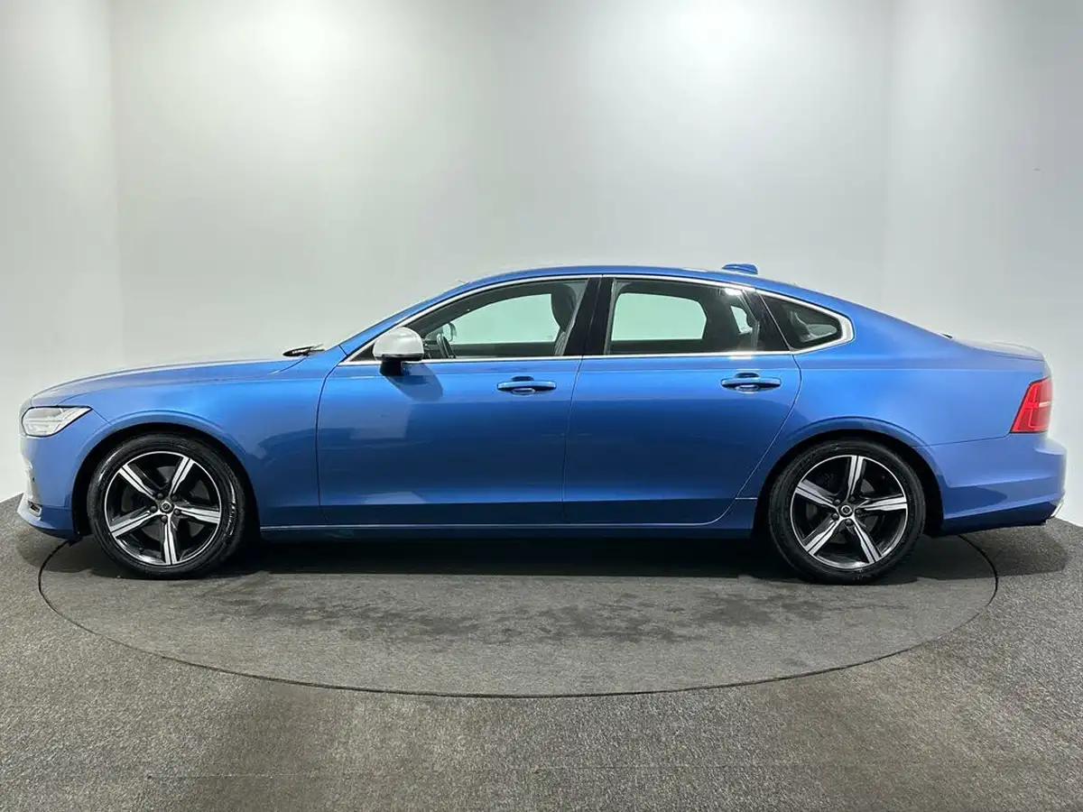 2018-volvo-s90-20td-d5-r-design-awd-big-4