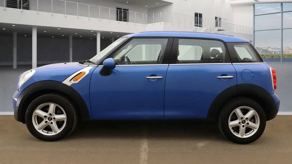 2013-mini-countryman-16-cooper-122bhp-auto-big-3