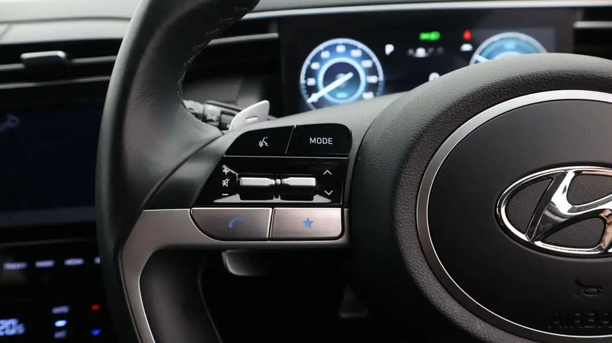 2023-hyundai-tucson-16-t-gdi-se-connect-230ps-hybrid-auto-big-24
