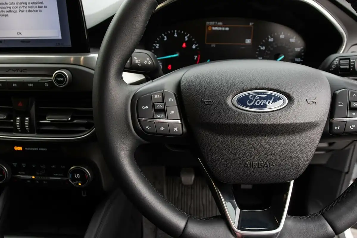 2020-ford-focus-10t-titanium-edition-125ps-hybrid-mhev-hatchback-big-18