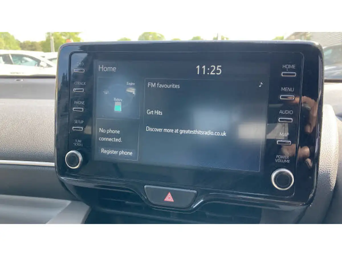 2022-toyota-yaris-15-vvt-i-excel-big-6