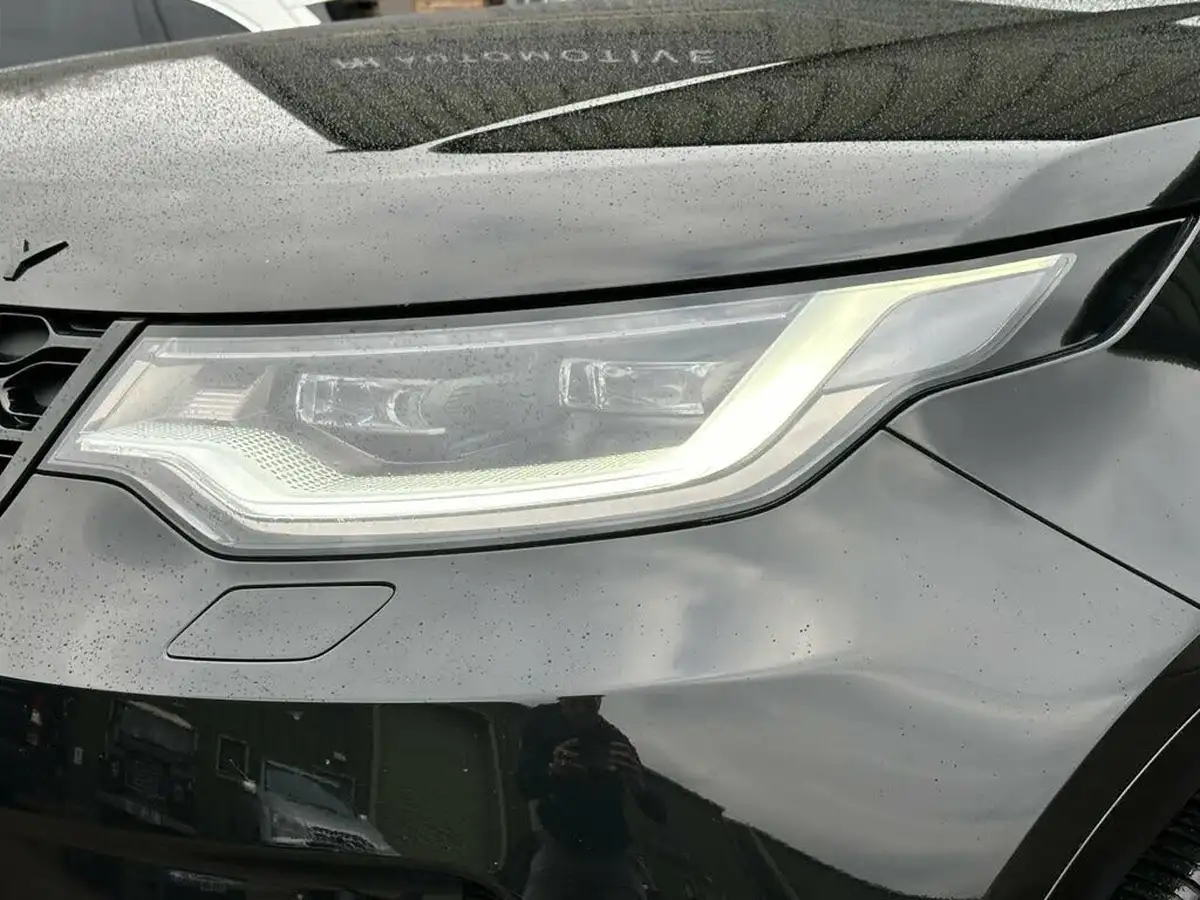 2021-land-rover-discovery-30-d300-r-dynamic-hse-big-52