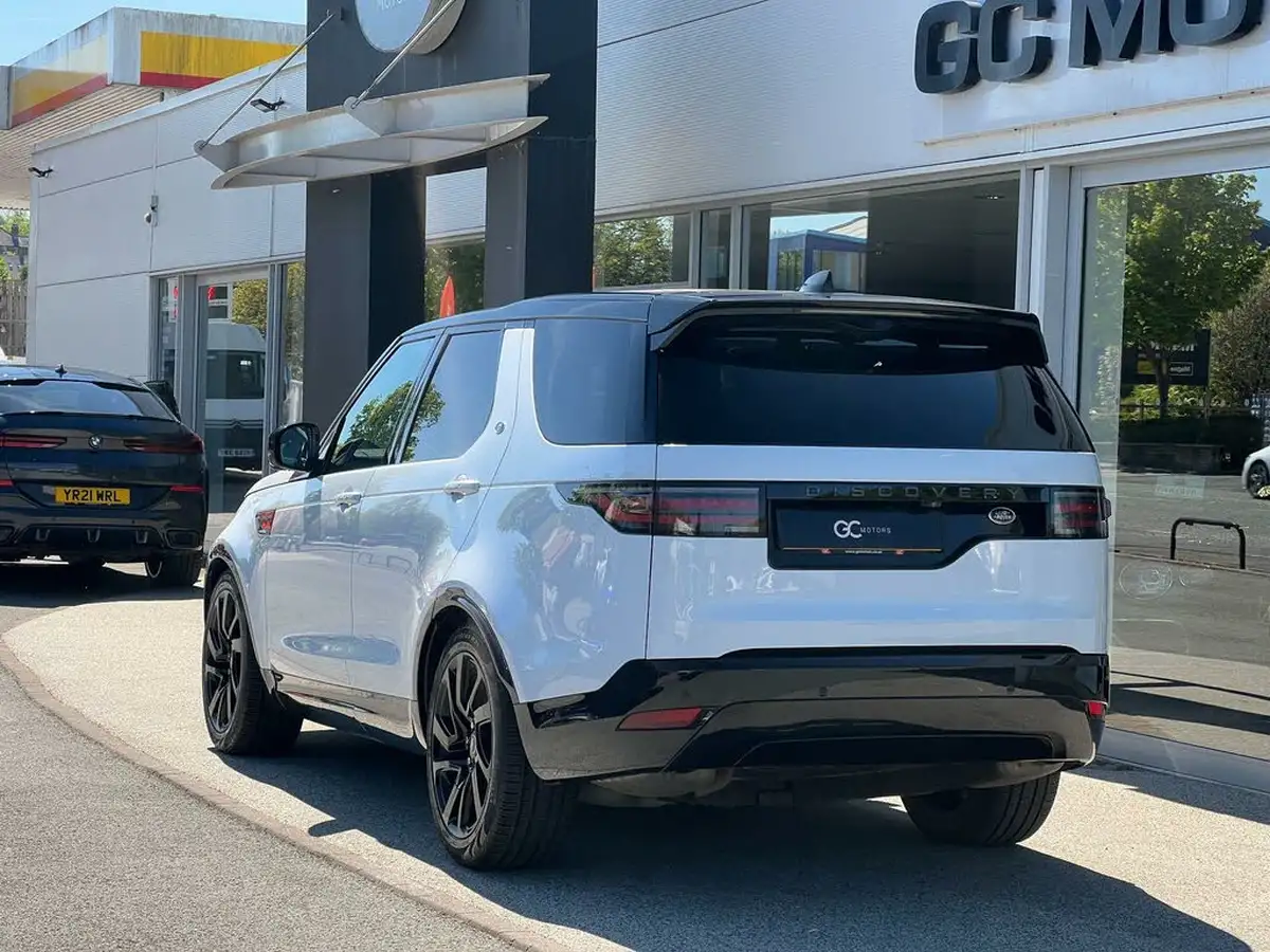 2021-land-rover-discovery-30-d250-r-dynamic-se-250ps-big-5