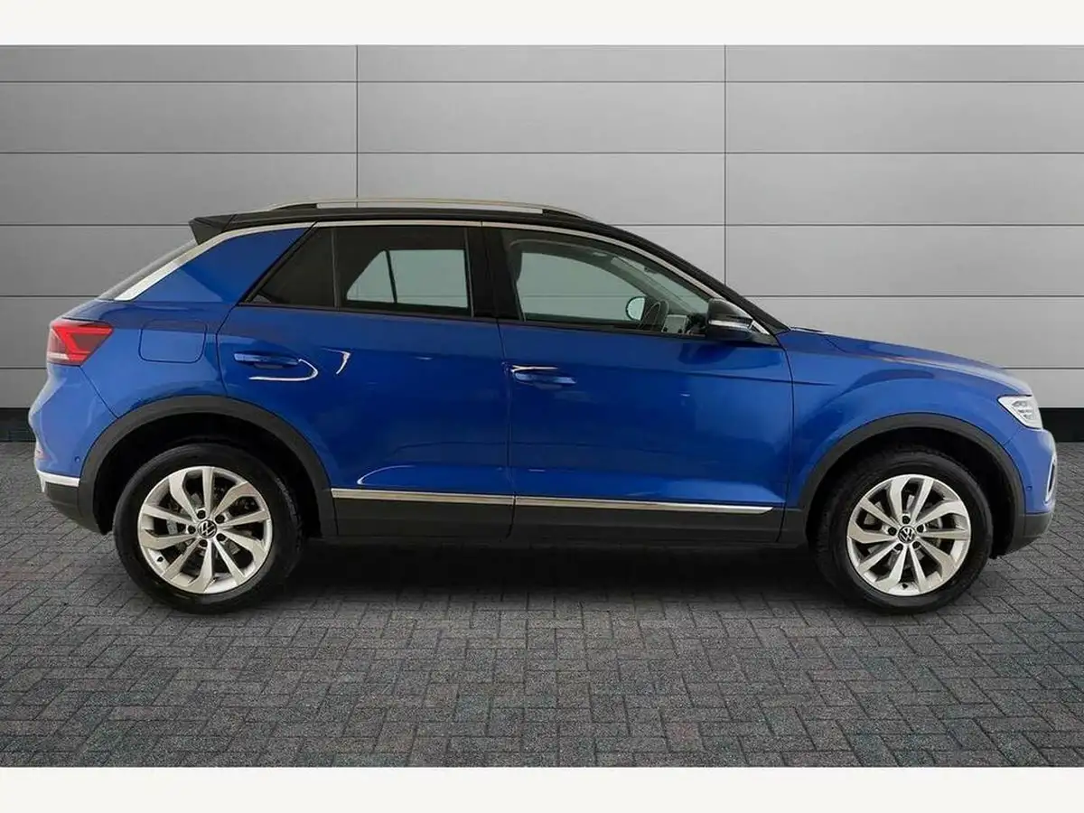 2024-volkswagen-t-roc-15-tsi-style-hatchback-5d-dsg-big-3