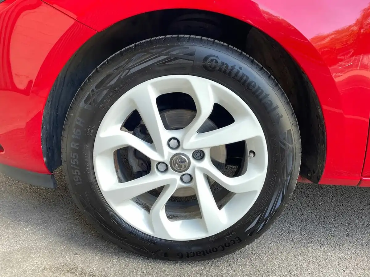 2017-vauxhall-corsa-14i-sting-75ps-ecoflex-big-17