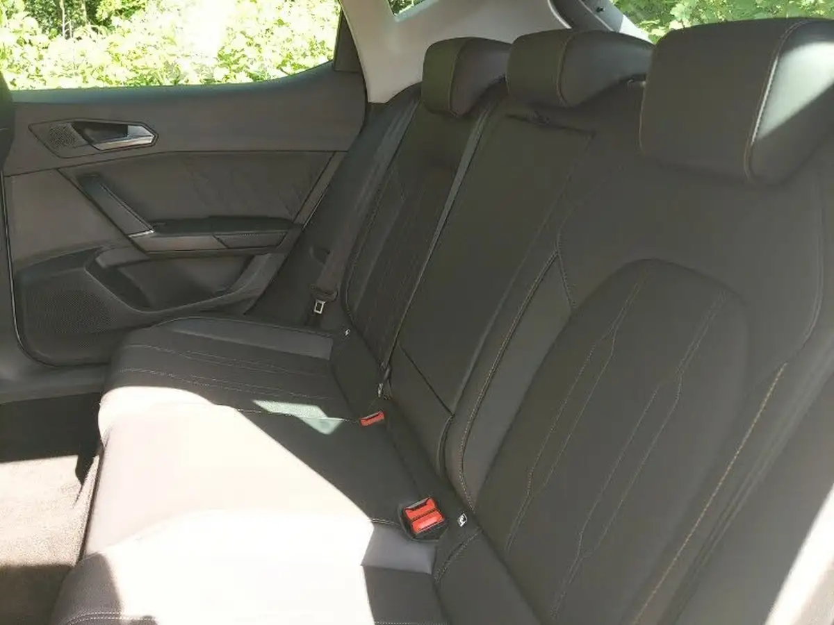 2024-cupra-leon-nf-15-etsi-v1-hatchback-big-5