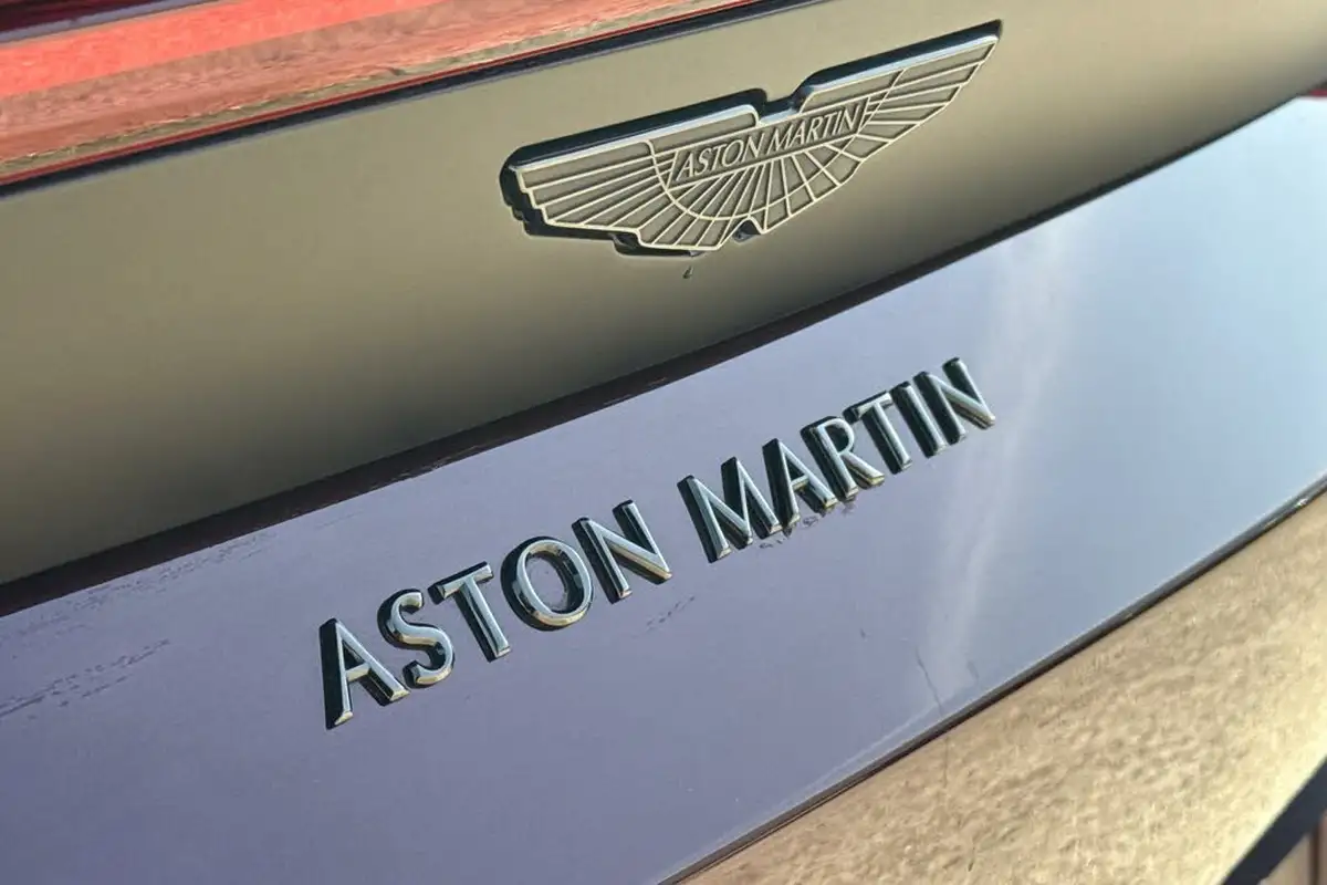 2021-aston-martin-vantage-big-7