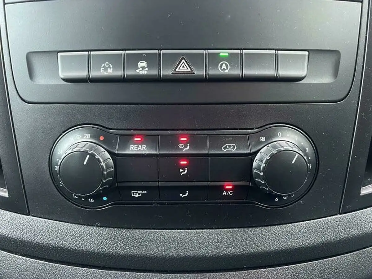 2019-mercedes-benz-vito-21cdi-tourer-pro-114-long-big-28