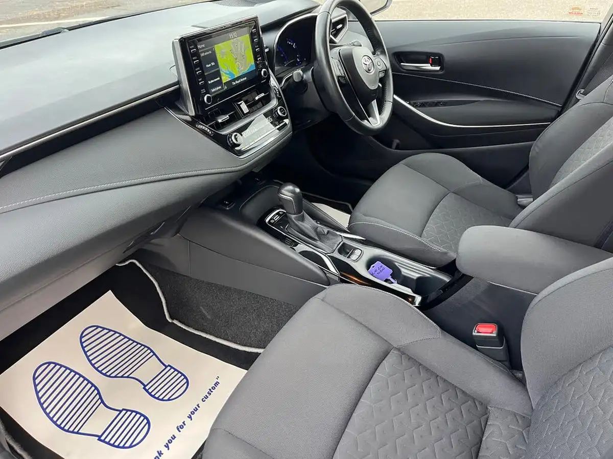 2020-toyota-corolla-18-vvt-i-icon-tech-spare-wheel-hatchback-5d-big-11