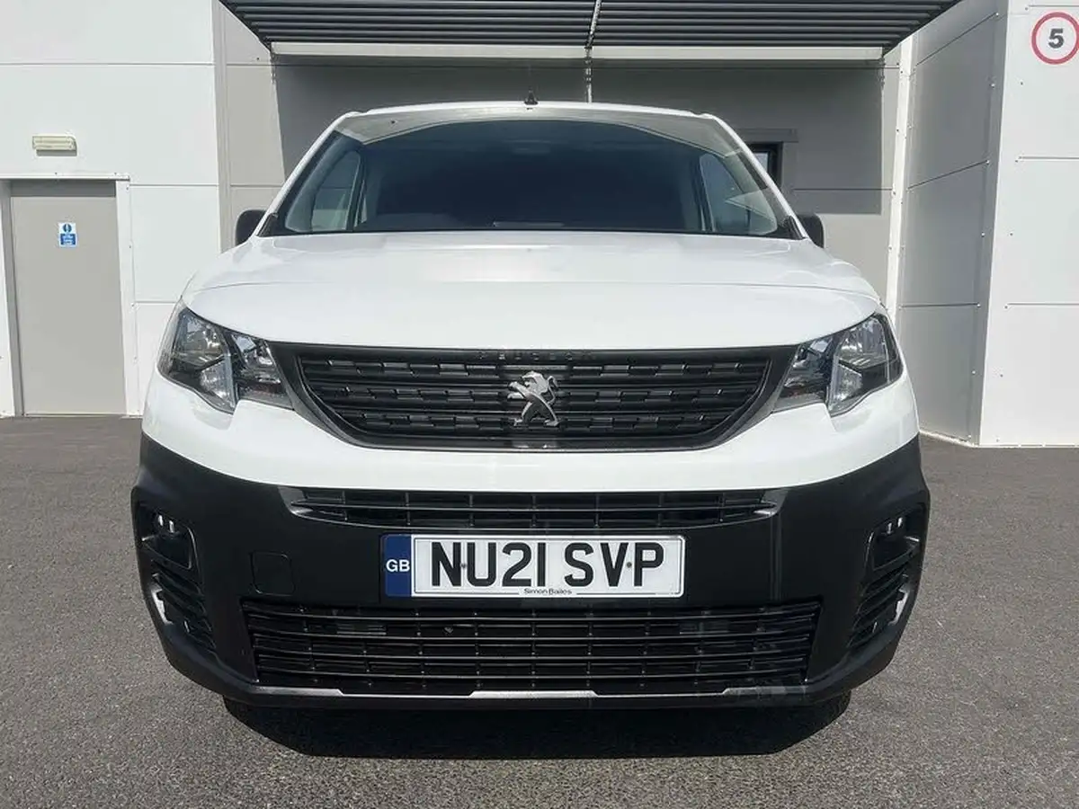 2021-peugeot-partner-15-bluehdi-1000-professional-100ps-eu6dt-panel-big-1