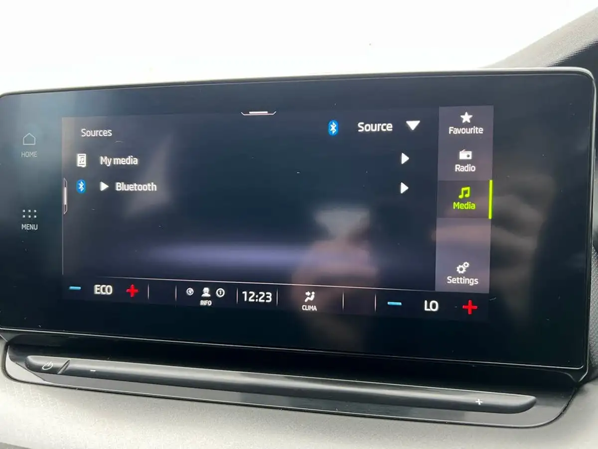 2022-skoda-octavia-14-tsi-se-technology-estate-big-42