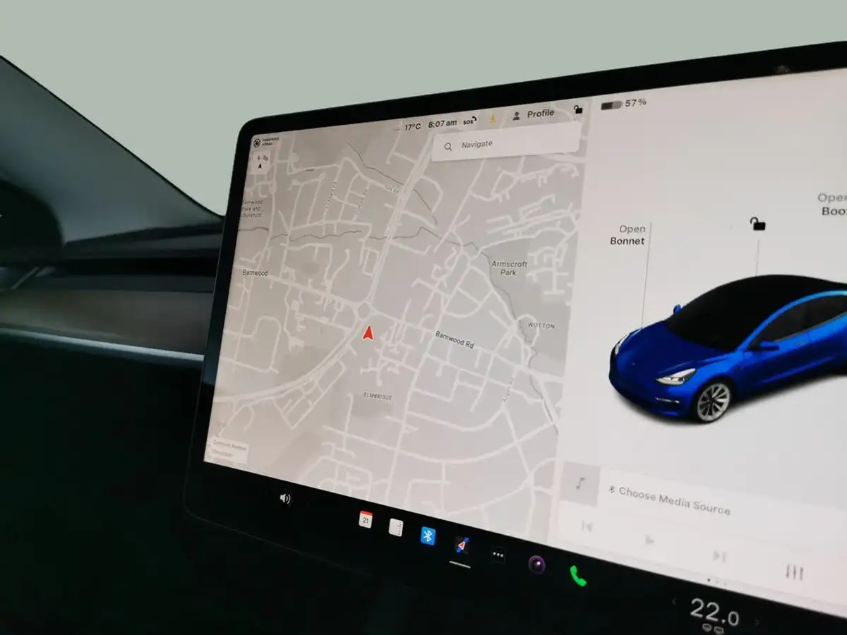 2021-tesla-model-3-e-long-range-4x4-big-21