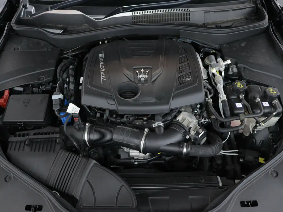2021-maserati-levante-20-gt-big-55