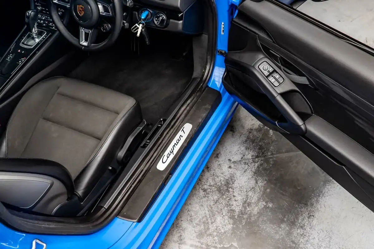 2022-porsche-cayman-718-20-cayman-t-pdk-big-28