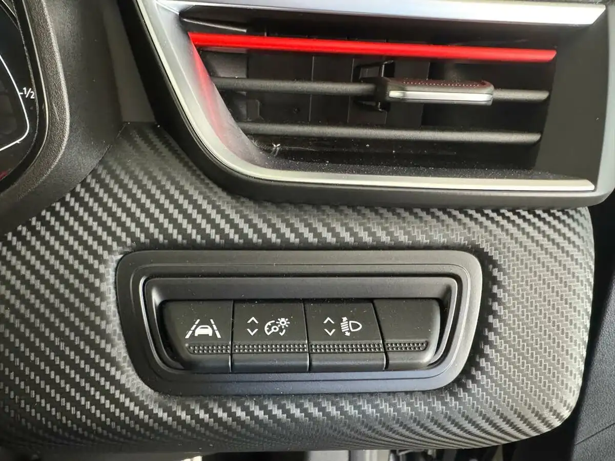 2022-renault-clio-10-tce-rs-line-rs-line-big-22