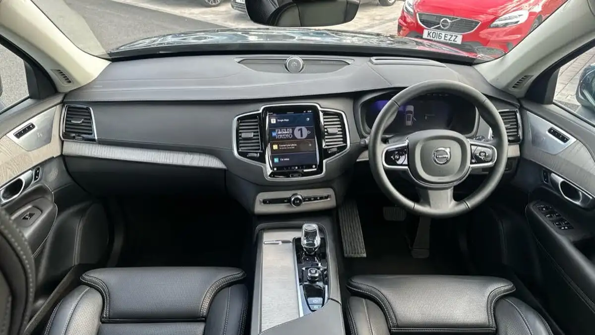 2024-volvo-xc90-20-t8-ultimate-dark-big-4