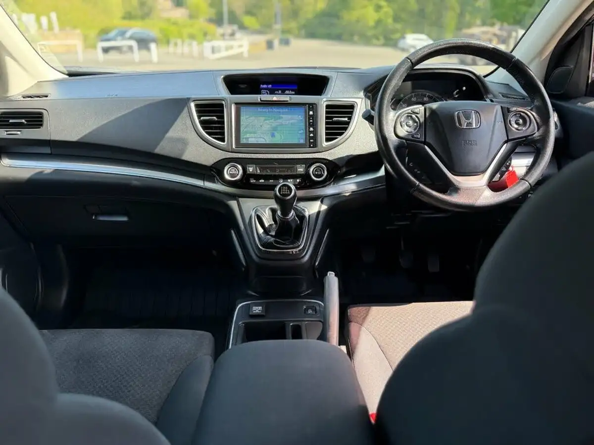 2017-honda-cr-v-16i-dtec-se-plus-navi-120ps-2wdss-big-21