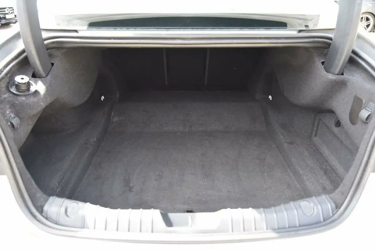 2018-jaguar-xf-30td-saloon-4d-big-42