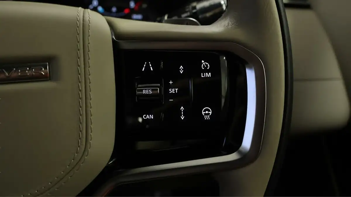 2022-land-rover-range-rover-velar-20-d200-r-dynamic-hse-big-24