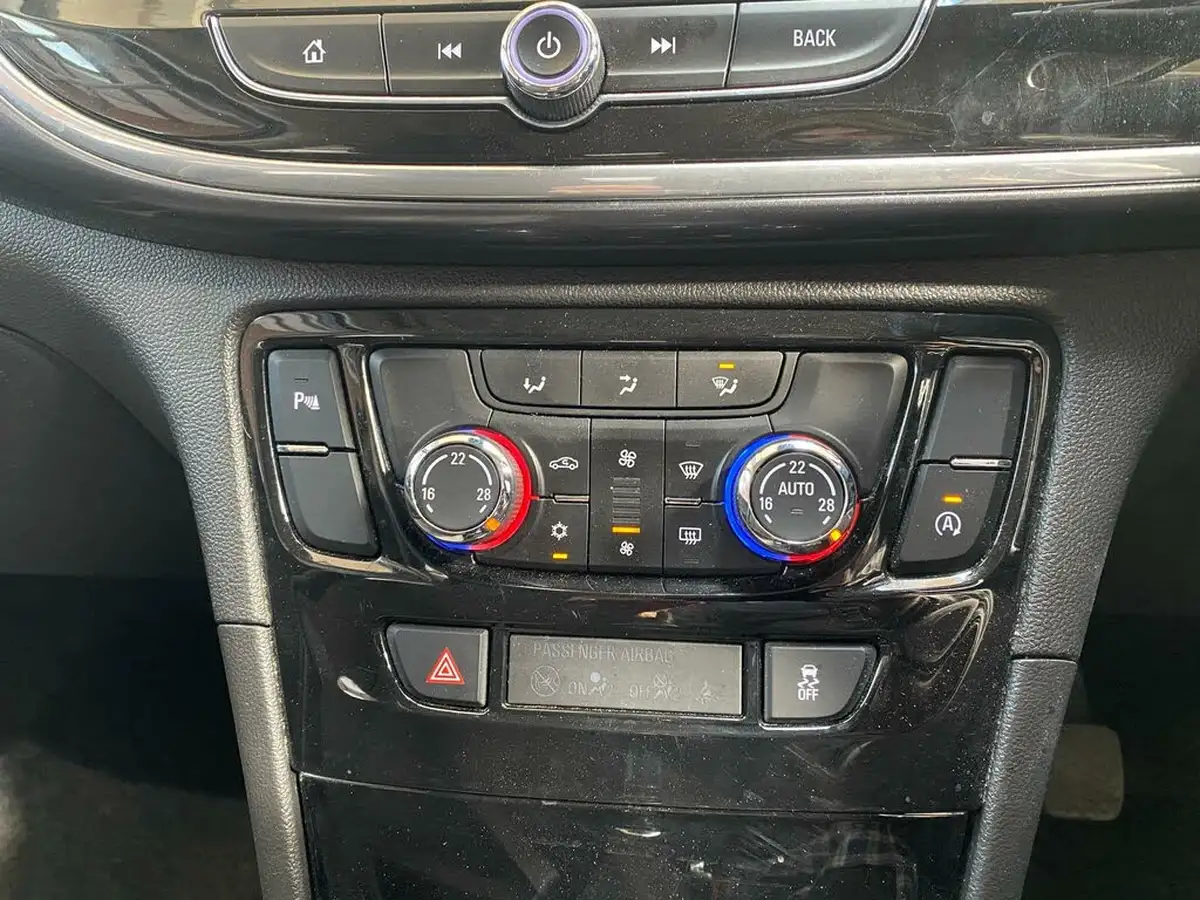 2019-vauxhall-mokka-x-14i-16v-turbo-design-nav-ssecotec-big-17