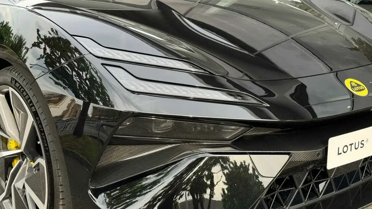 2024-lotus-emeya-e-r-big-10