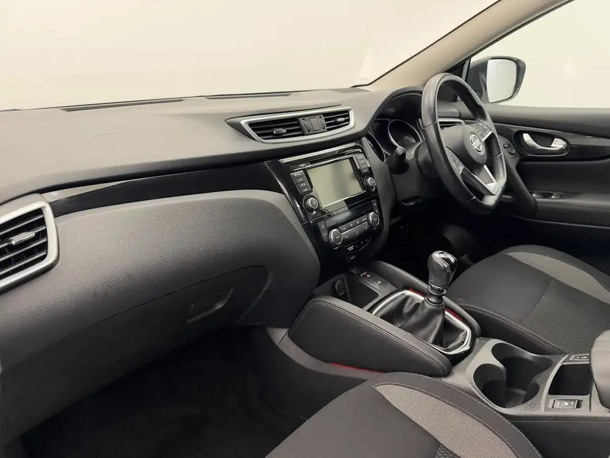 2019-nissan-qashqai-15dci-acenta-premium-heat-pack-big-12