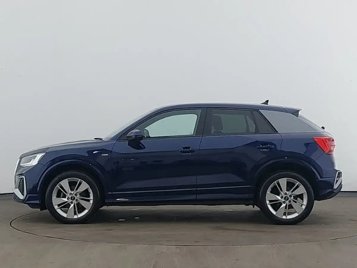 2023-audi-q2-15-35-tfsi-s-line-tronic-big-3