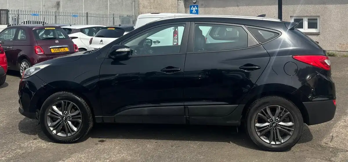 2014-hyundai-ix35-17td-se-nav-big-4