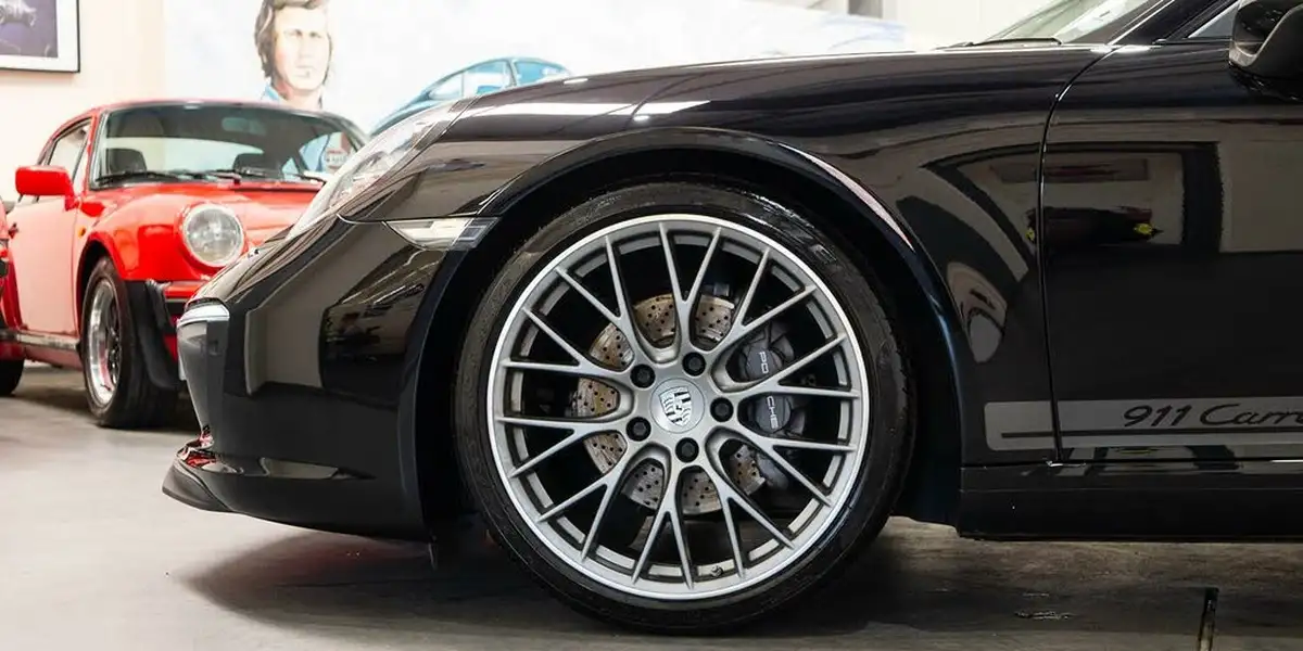 2018-porsche-911-30-carrera-t-big-8