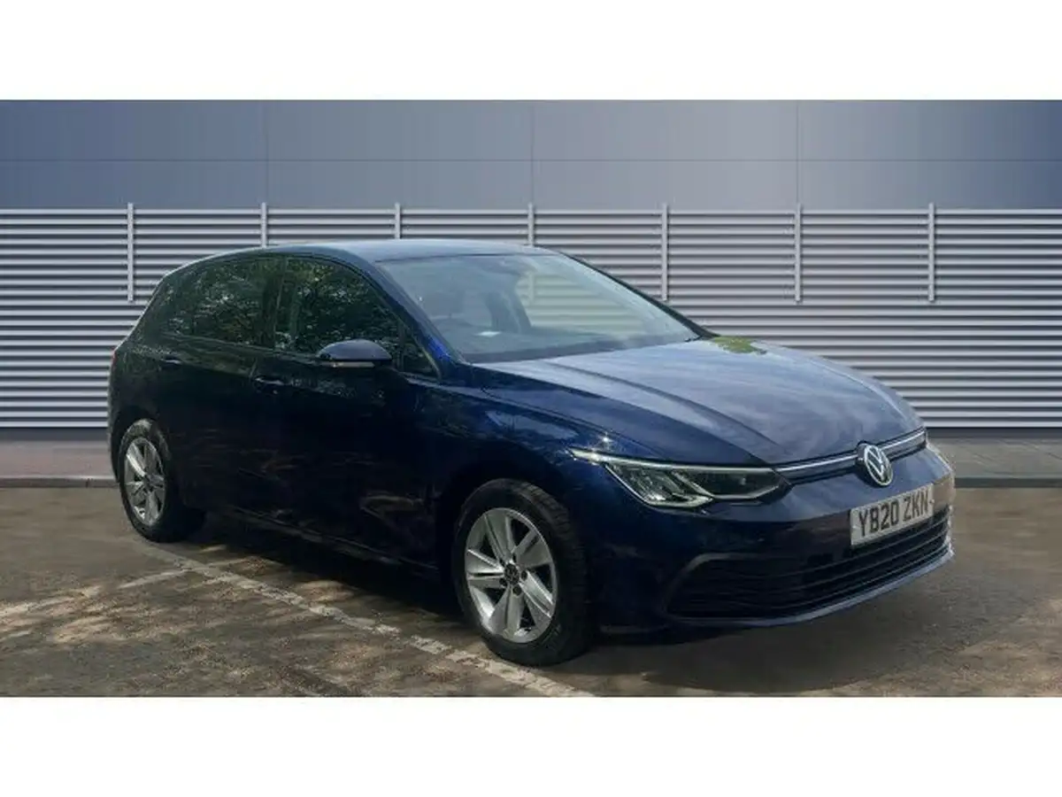 2020-volkswagen-golf-15-tsi-life-130ps-hatchback-big-0