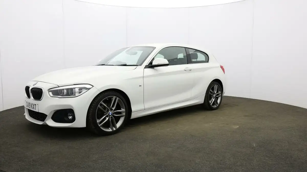 2018-bmw-1-series-15-118i-m-sport-3d-big-35
