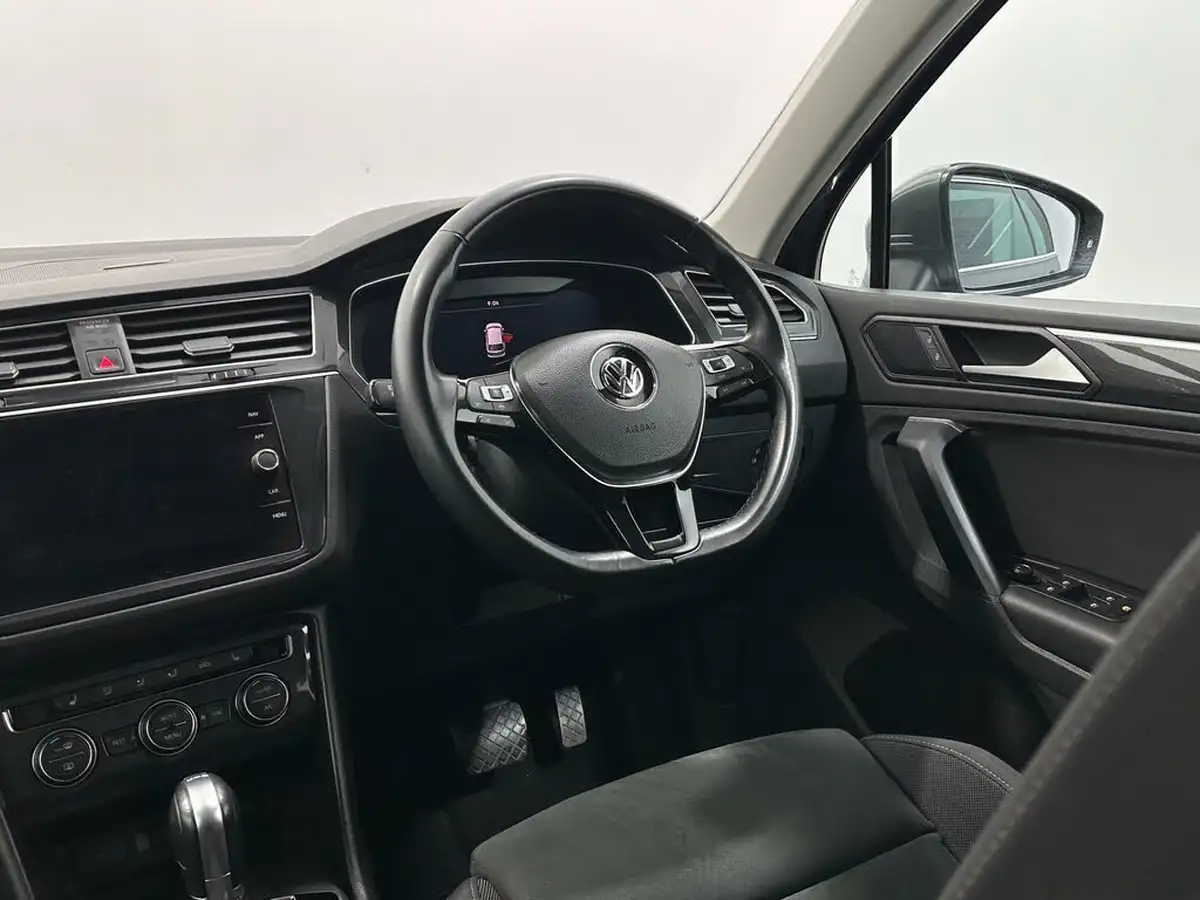 2018-volkswagen-tiguan-20tdi-sel-150ps-ss-dsg-big-10