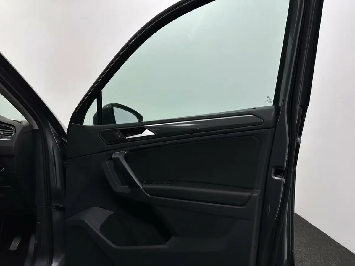 2018-volkswagen-tiguan-20tdi-sel-150ps-ss-dsg-big-34