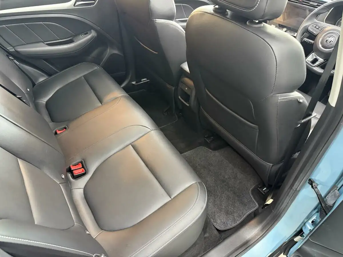 2021-mg-zs-suv-e-exclusive-ev-big-13